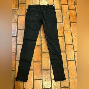 Great condition wardrobe staple skinny leg black jeans.